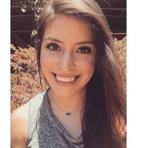 Meet your Posher, Valerie